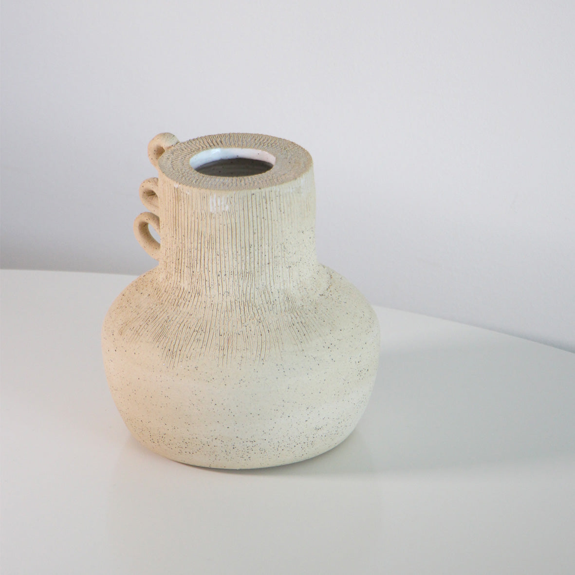 unique ceramic vase | Garofano bianco