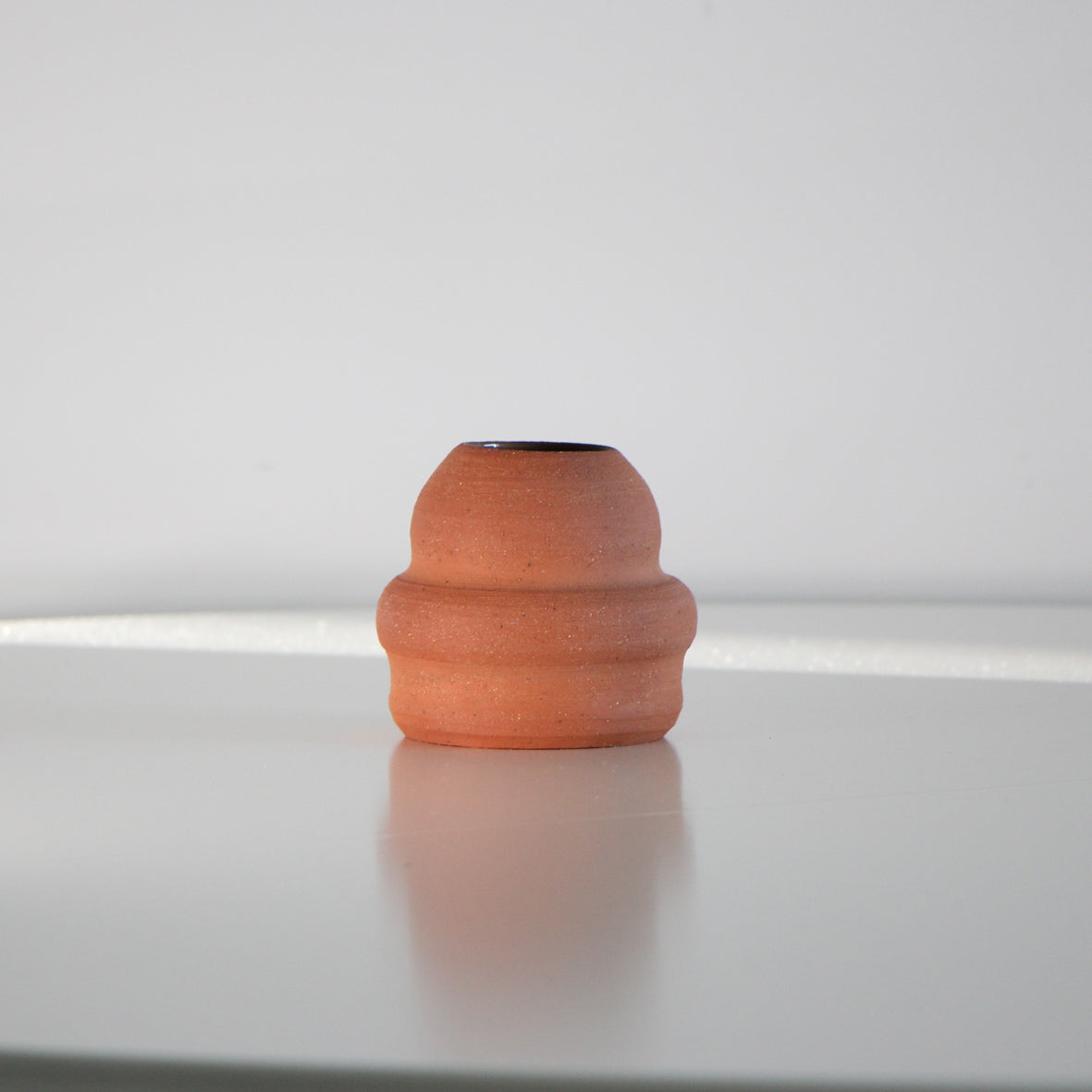 small clay vase| Giddily