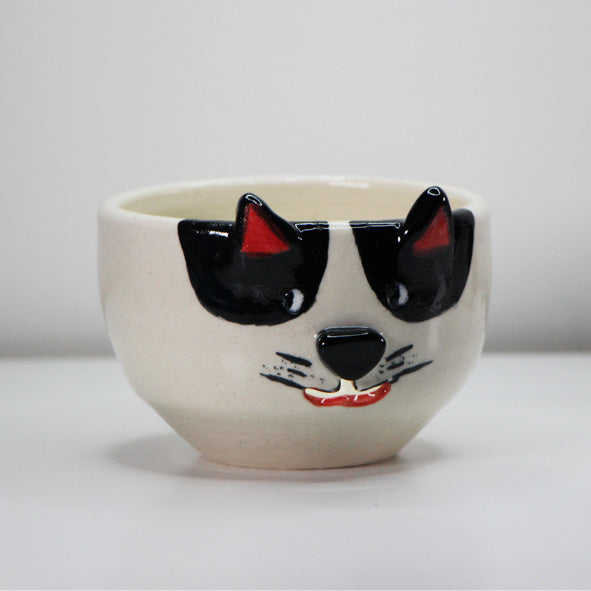 large cat yarn bowl, large ceramic yarn bowl, oversized cat yarn bowl, big knitting bowl, cat lover yarn bowl, extra large yarn holder, ceramic knitting bowl, handmade yarn bowl, cat face yarn bowl, large crochet bowl